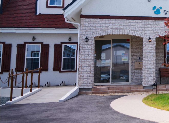 入口のスロープ